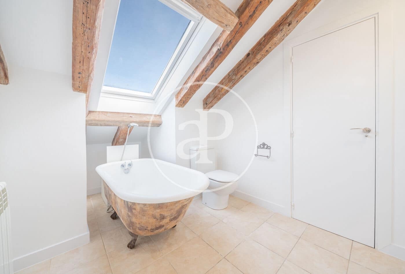 3 makuuhuone Kattohuoneisto vuokrattavana paikassa Madrid kaupunki - 3 500 € (Ref: 9758862)