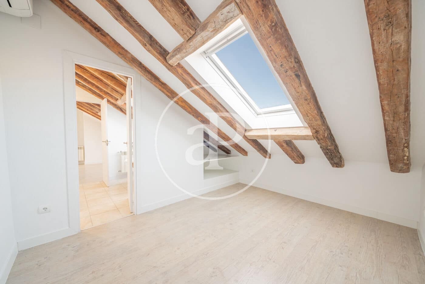 3 makuuhuone Kattohuoneisto vuokrattavana paikassa Madrid kaupunki - 3 500 € (Ref: 9758862)