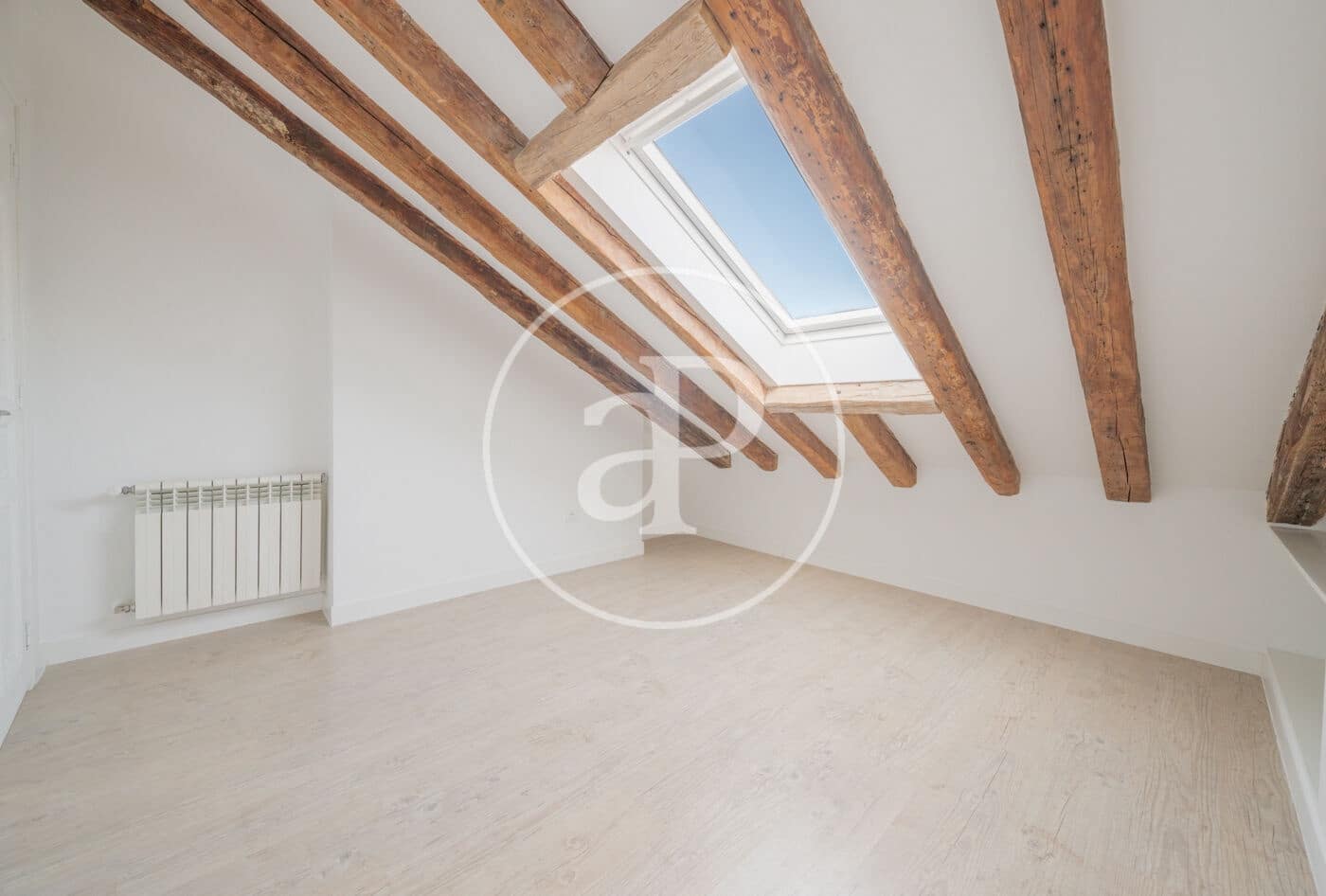 3 makuuhuone Kattohuoneisto vuokrattavana paikassa Madrid kaupunki - 3 500 € (Ref: 9758862)