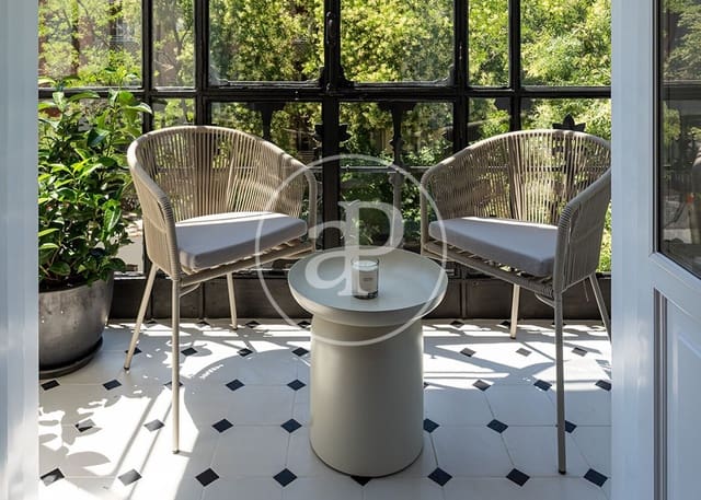Apartamento de 3 habitaciones en Almagro, Madrid ciudad en venta - 3.300.000 € (Ref: 9758863)
