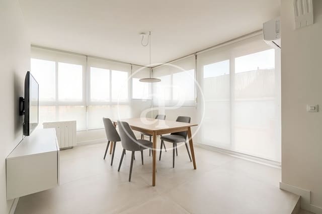 2 makuuhuone Huoneisto myytävänä paikassa Comillas, Madrid kaupunki - 675 000 € (Ref: 9761993)