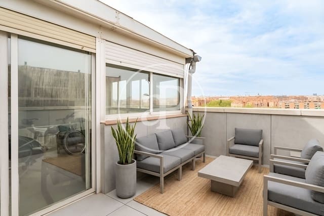 2 makuuhuone Huoneisto myytävänä paikassa Comillas, Madrid kaupunki - 675 000 € (Ref: 9761993)