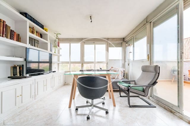 2 makuuhuone Huoneisto myytävänä paikassa Comillas, Madrid kaupunki - 675 000 € (Ref: 9761993)