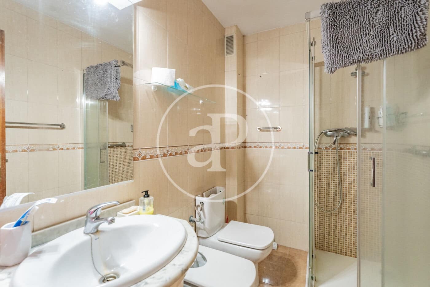 2 makuuhuone Huoneisto myytävänä paikassa Madrid kaupunki - 675 000 € (Ref: 9761993)