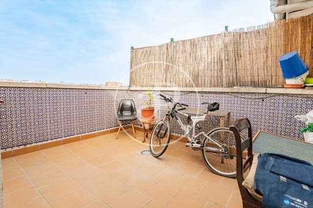 2 makuuhuone Huoneisto myytävänä paikassa Comillas, Madrid kaupunki - 675 000 € (Ref: 9761993)