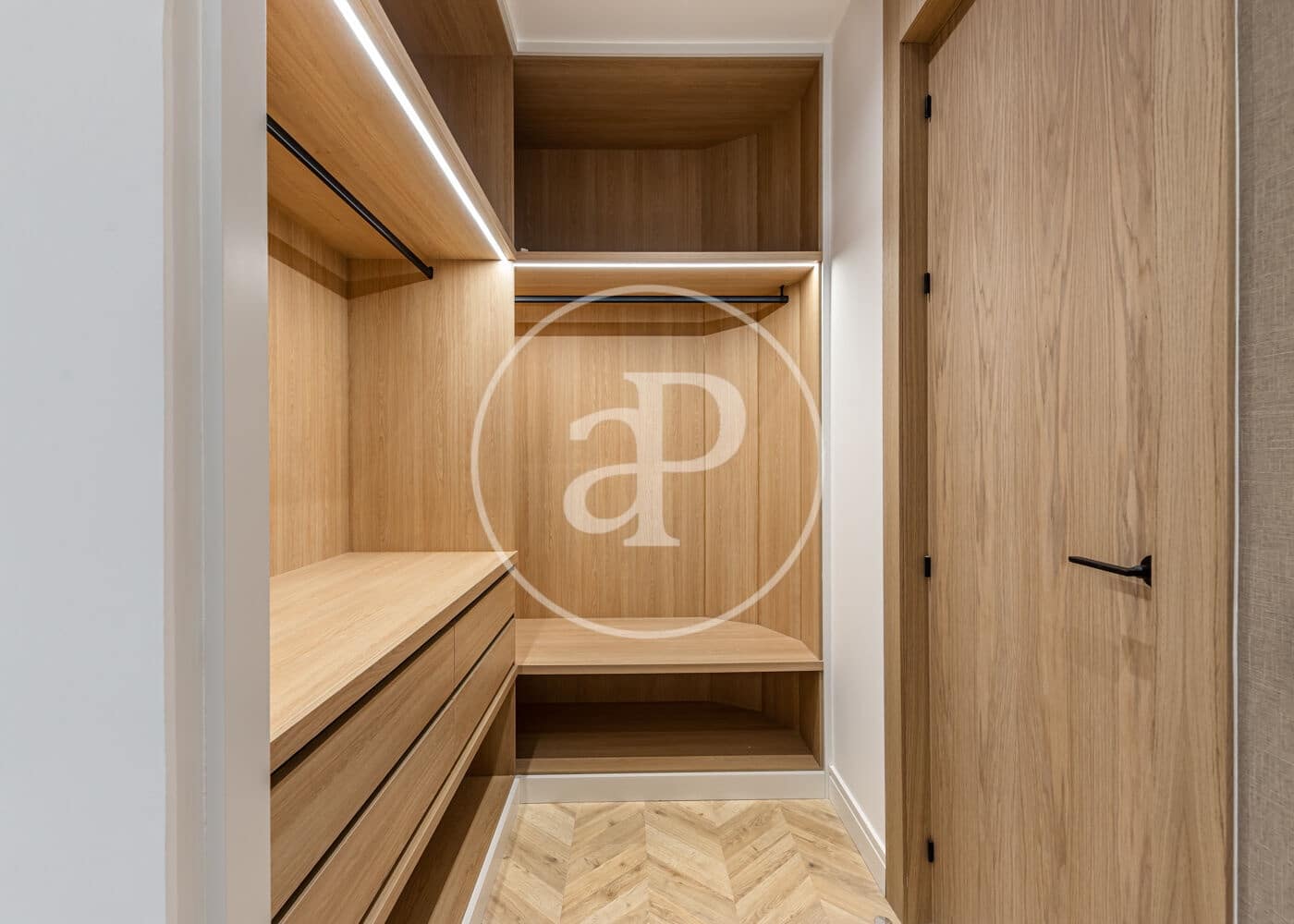 3 slaapkamer Appartement te koop in Madrid stad - € 1.264.000 (Ref: 9761994)