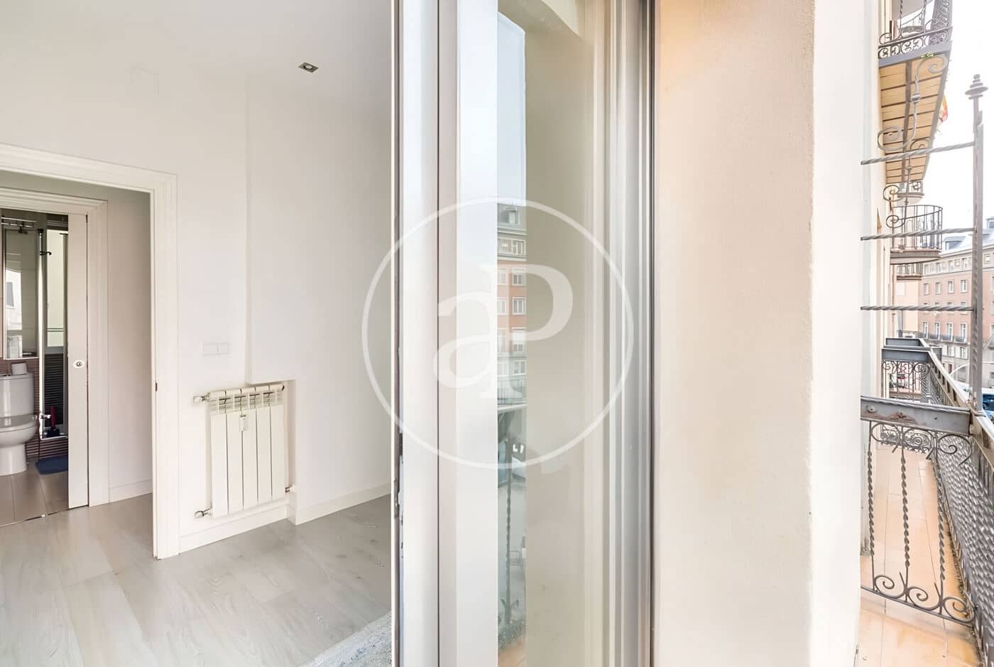 2 makuuhuone Huoneisto vuokrattavana paikassa Madrid kaupunki - 2 000 € (Ref: 9761996)