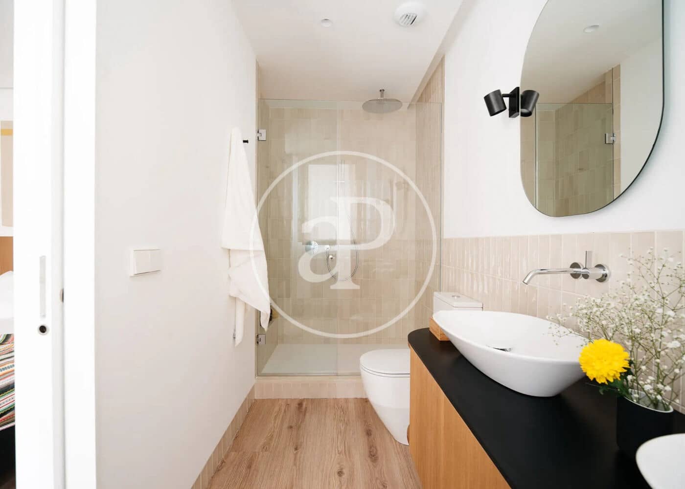 3 soveværelse Lejlighed til leje i Madrid by med garage - € 8.250 (Ref: 9770677)