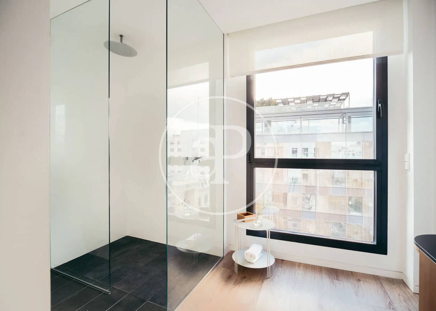 3 soveværelse Lejlighed til leje i Madrid by med garage - € 8.250 (Ref: 9770677)