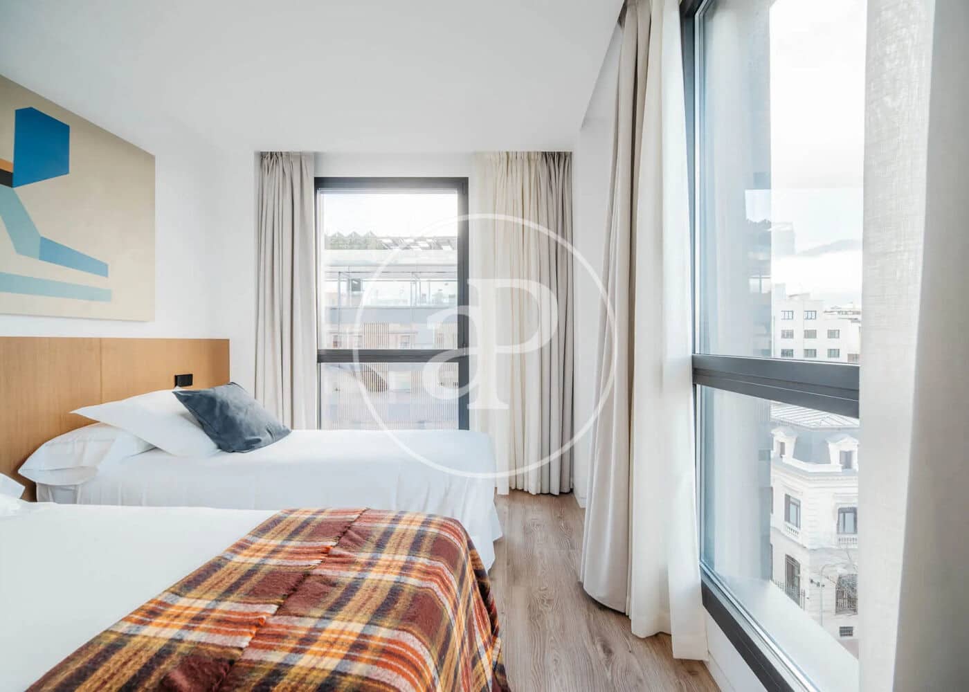 3 soveværelse Lejlighed til leje i Madrid by med garage - € 8.250 (Ref: 9770677)