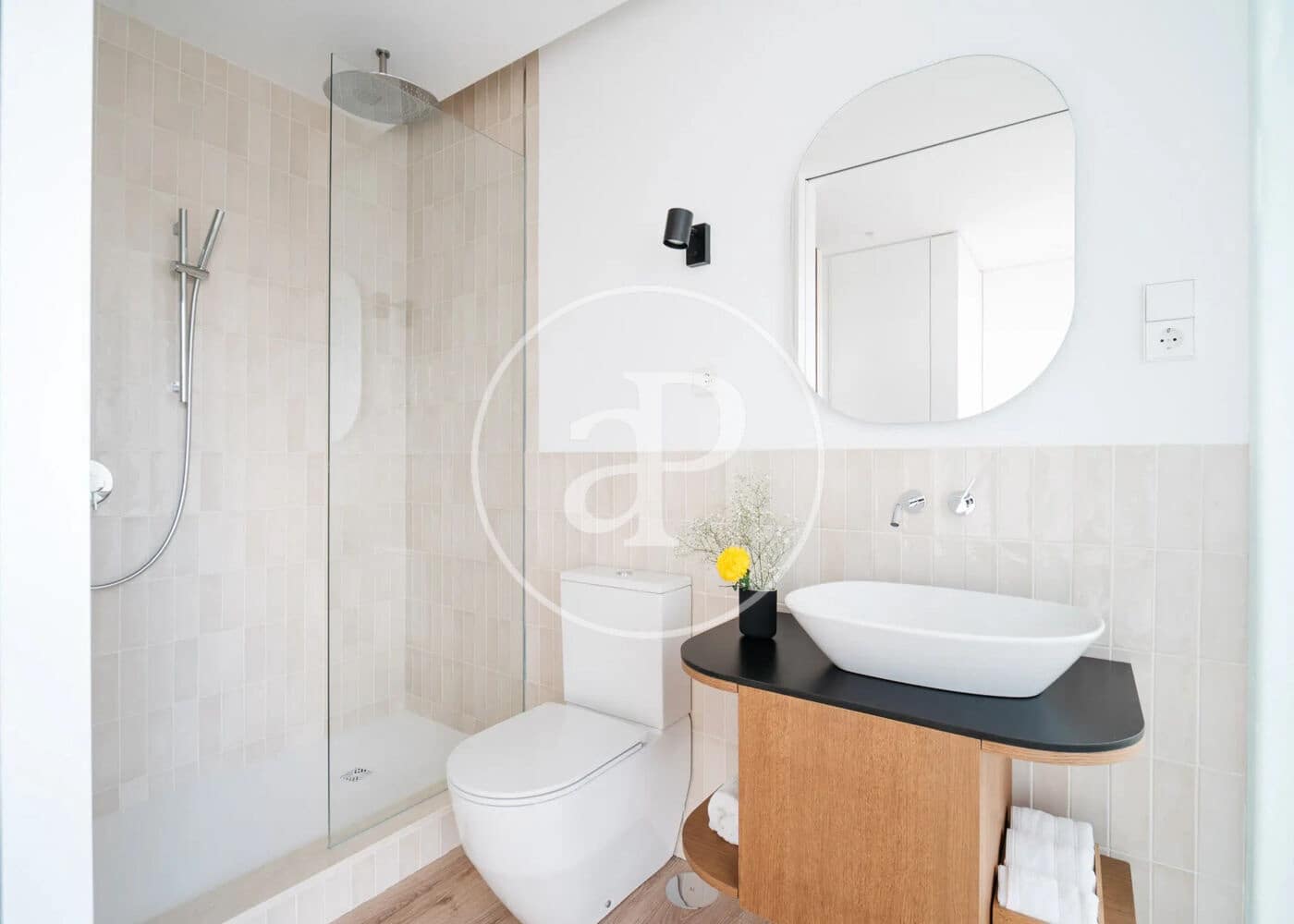 3 soveværelse Lejlighed til leje i Madrid by med garage - € 8.250 (Ref: 9770677)