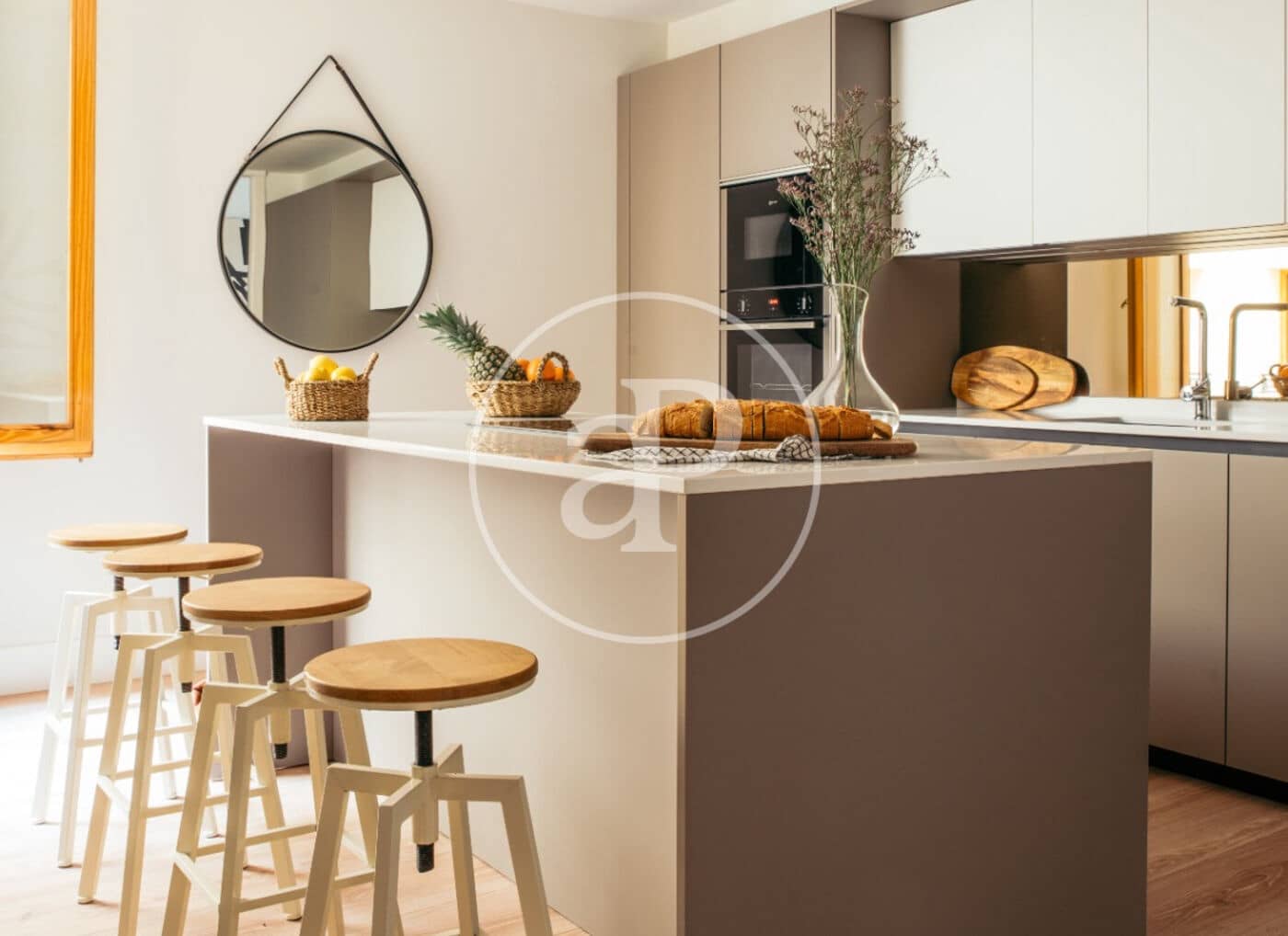 4 bedroom Apartment for rent in Madrid city - € 8,360 (Ref: 9770679)