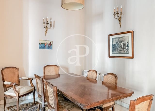 3 Zimmer Apartment zu vermieten in Embajadores, Madrid Stadt - 4.000 € (Ref: 9773072)