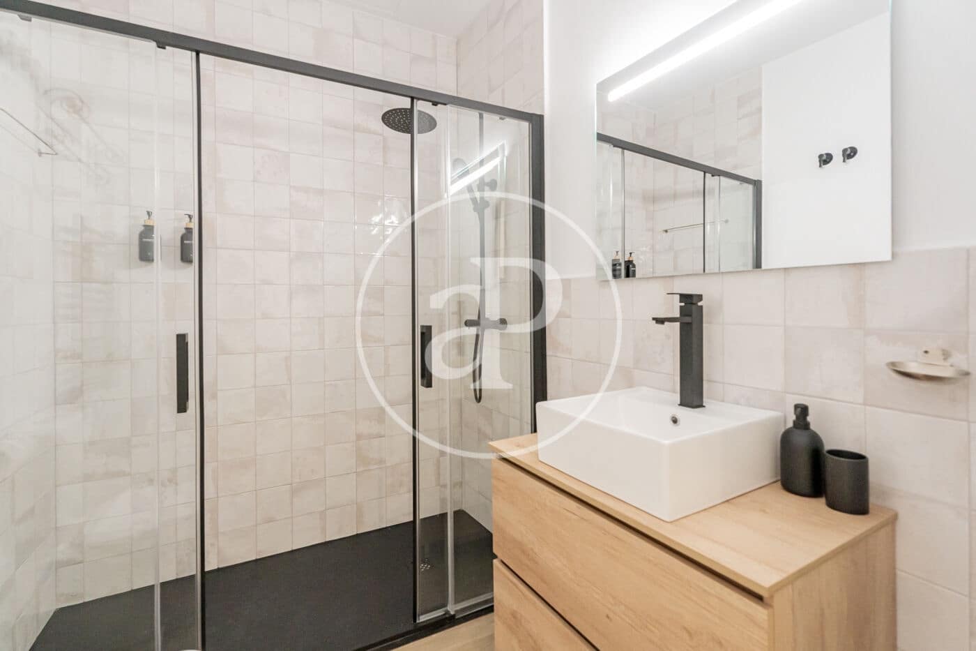 1 makuuhuone Huoneisto vuokrattavana paikassa Madrid kaupunki - 1 600 € (Ref: 9773073)