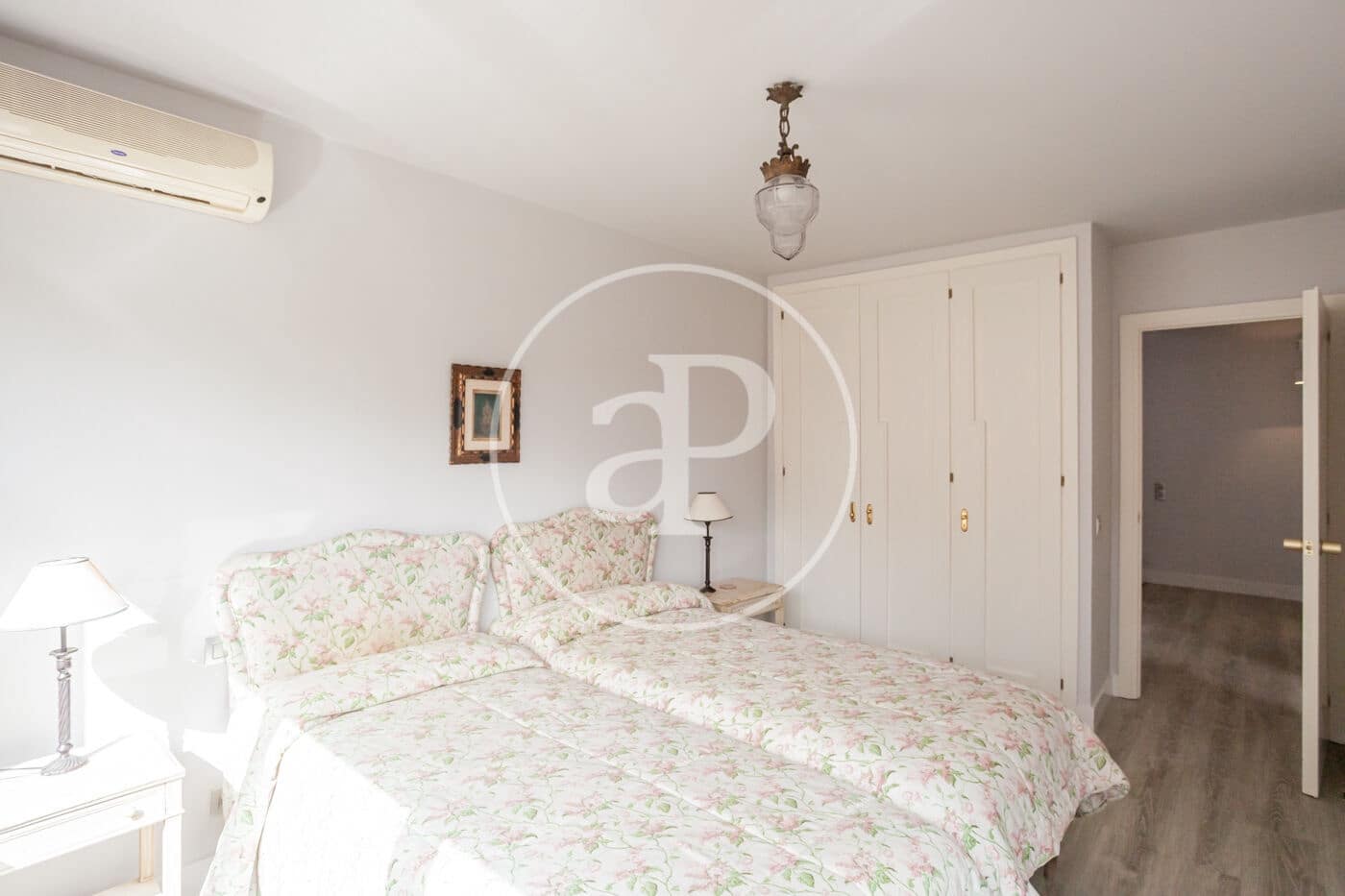 5 soverom Villa til salgs i Madrid by - € 1 900 000 (Ref: 9773075)