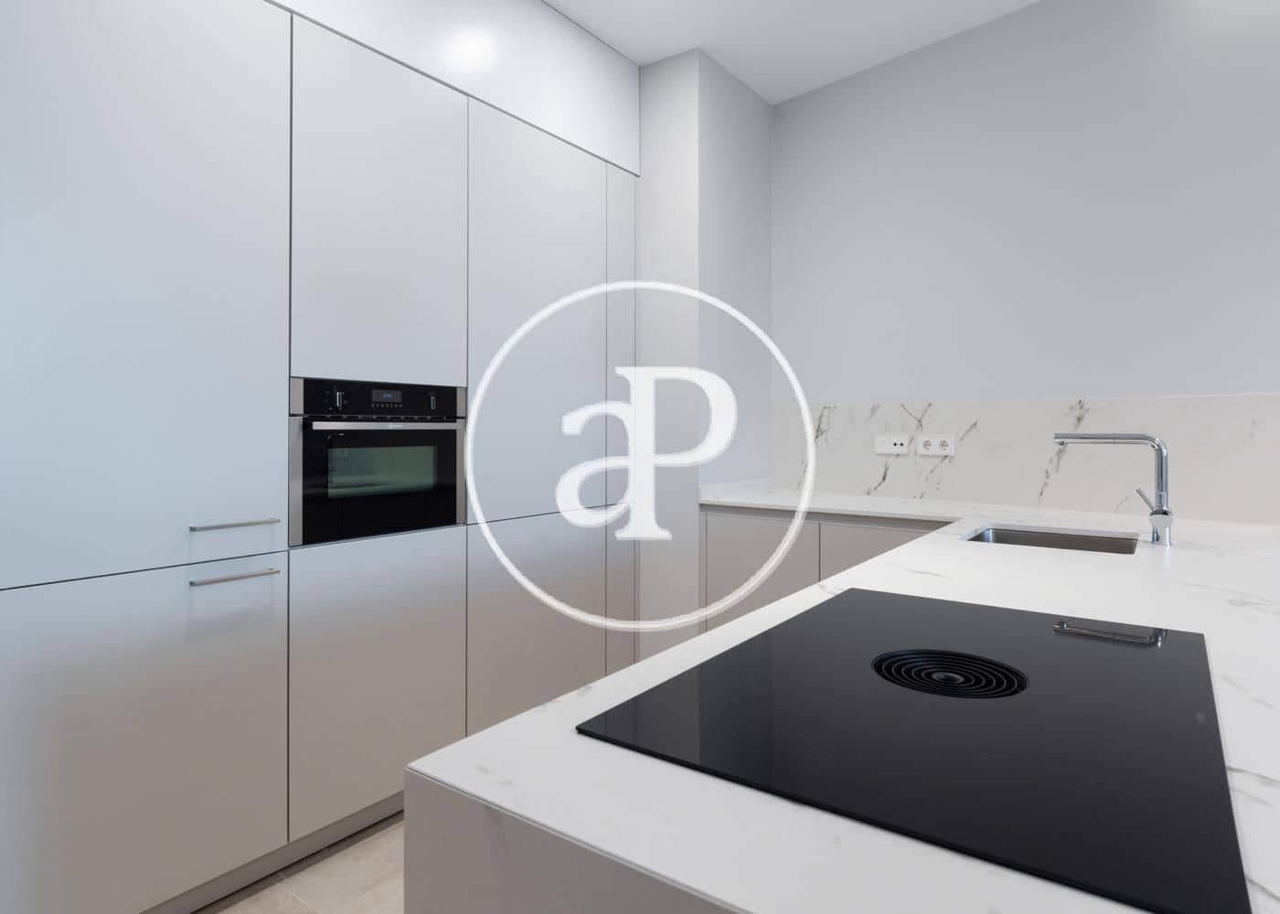 1 bedroom Apartment for rent in Madrid city with garage - € 3,400 (Ref: 9773076)