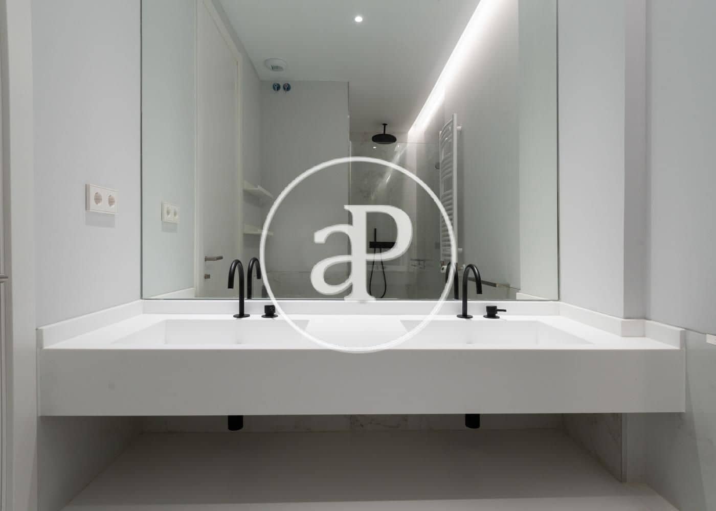 1 bedroom Apartment for rent in Madrid city with garage - € 3,400 (Ref: 9773076)