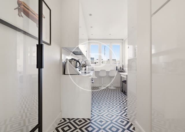 3 slaapkamer Appartement te koop in Nueva España, Madrid stad met zwembad - € 1.250.000 (Ref: 9778141)