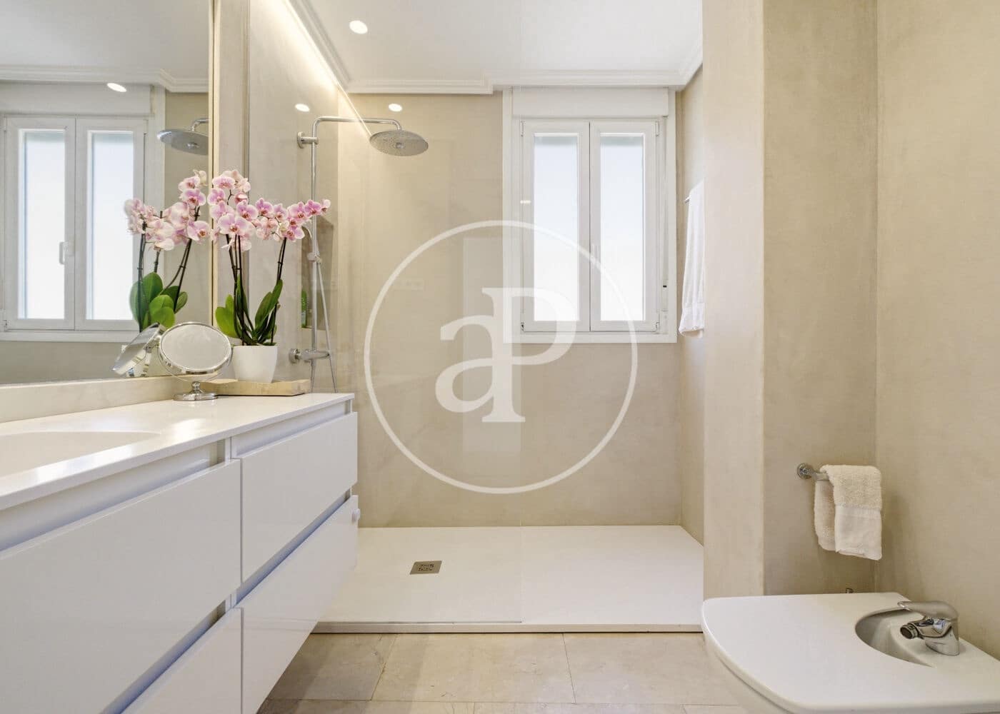 3 slaapkamer Appartement te koop in Madrid stad met zwembad - € 1.250.000 (Ref: 9778141)