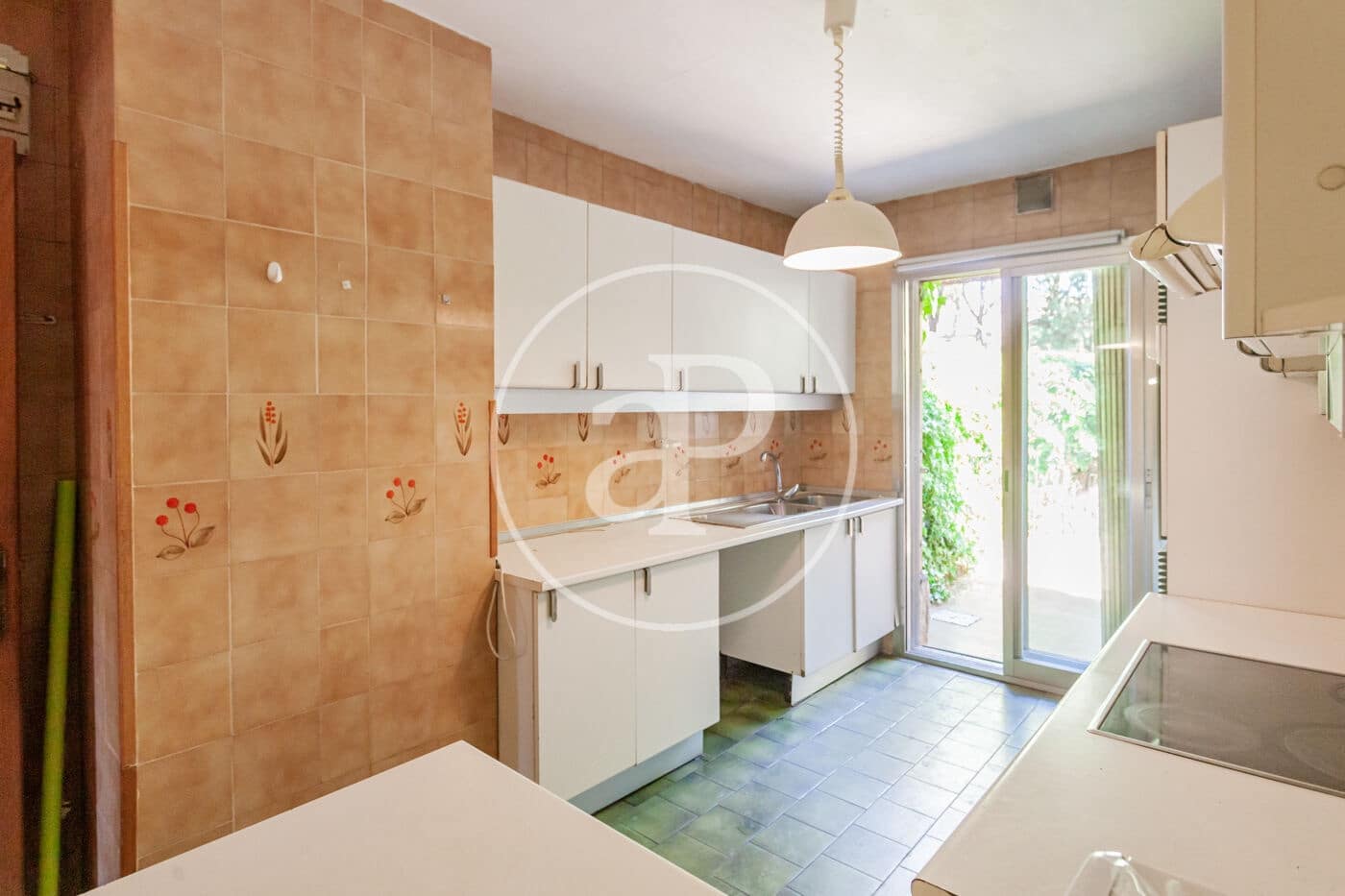 5 soverom Villa til salgs i Madrid by med svømmebasseng - € 1 349 000 (Ref: 9778143)