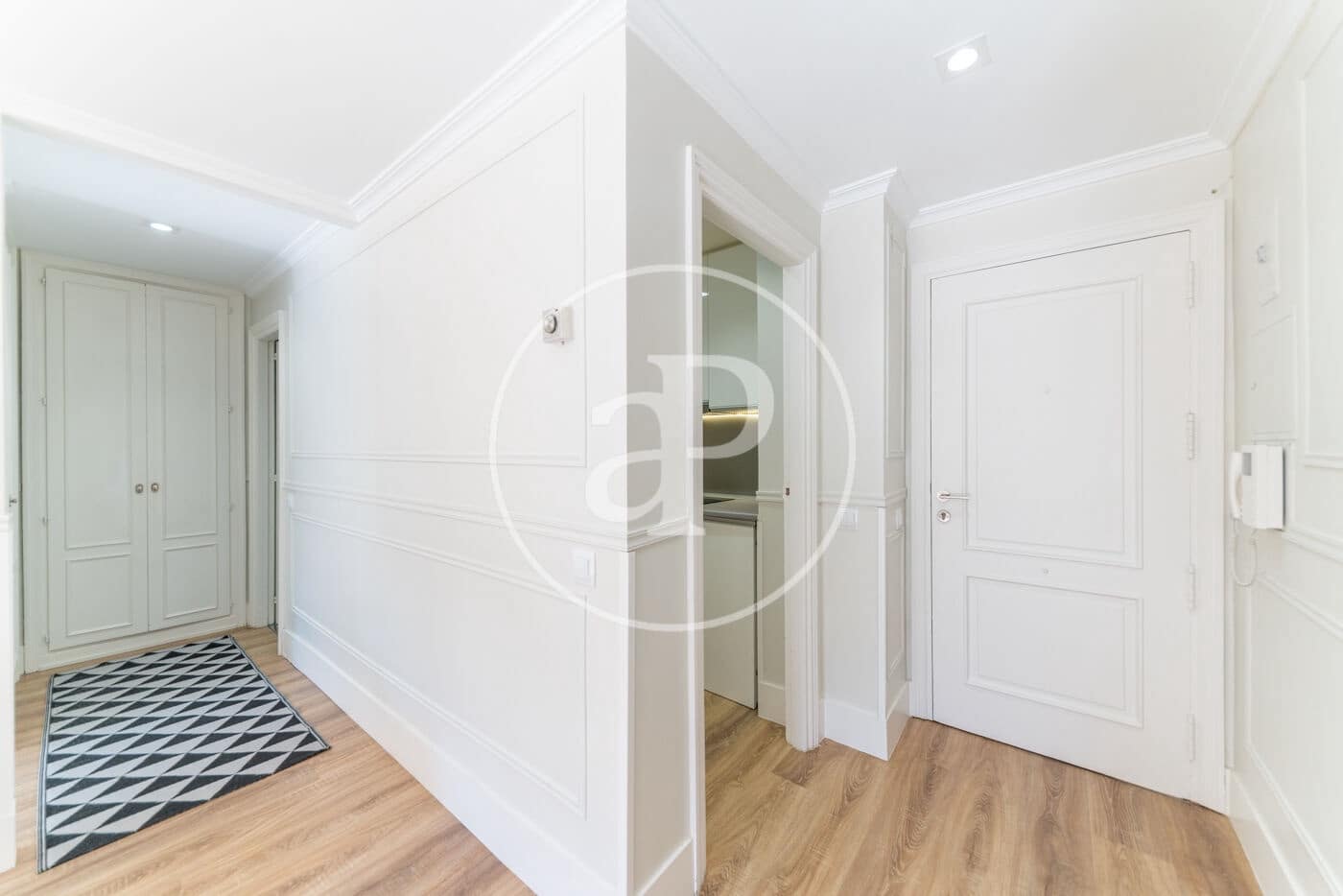 1 soveværelse Lejlighed til leje i Madrid by - € 2.195 (Ref: 9778146)