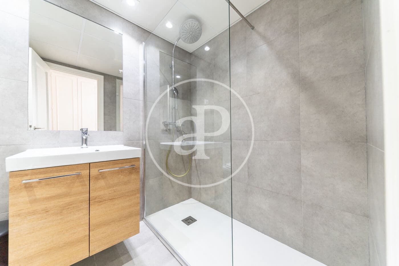 1 soveværelse Lejlighed til leje i Madrid by - € 2.195 (Ref: 9778146)