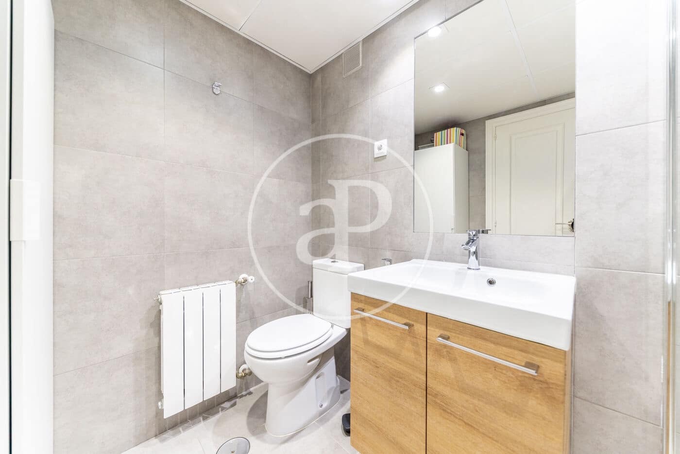 1 soveværelse Lejlighed til leje i Madrid by - € 2.195 (Ref: 9778146)