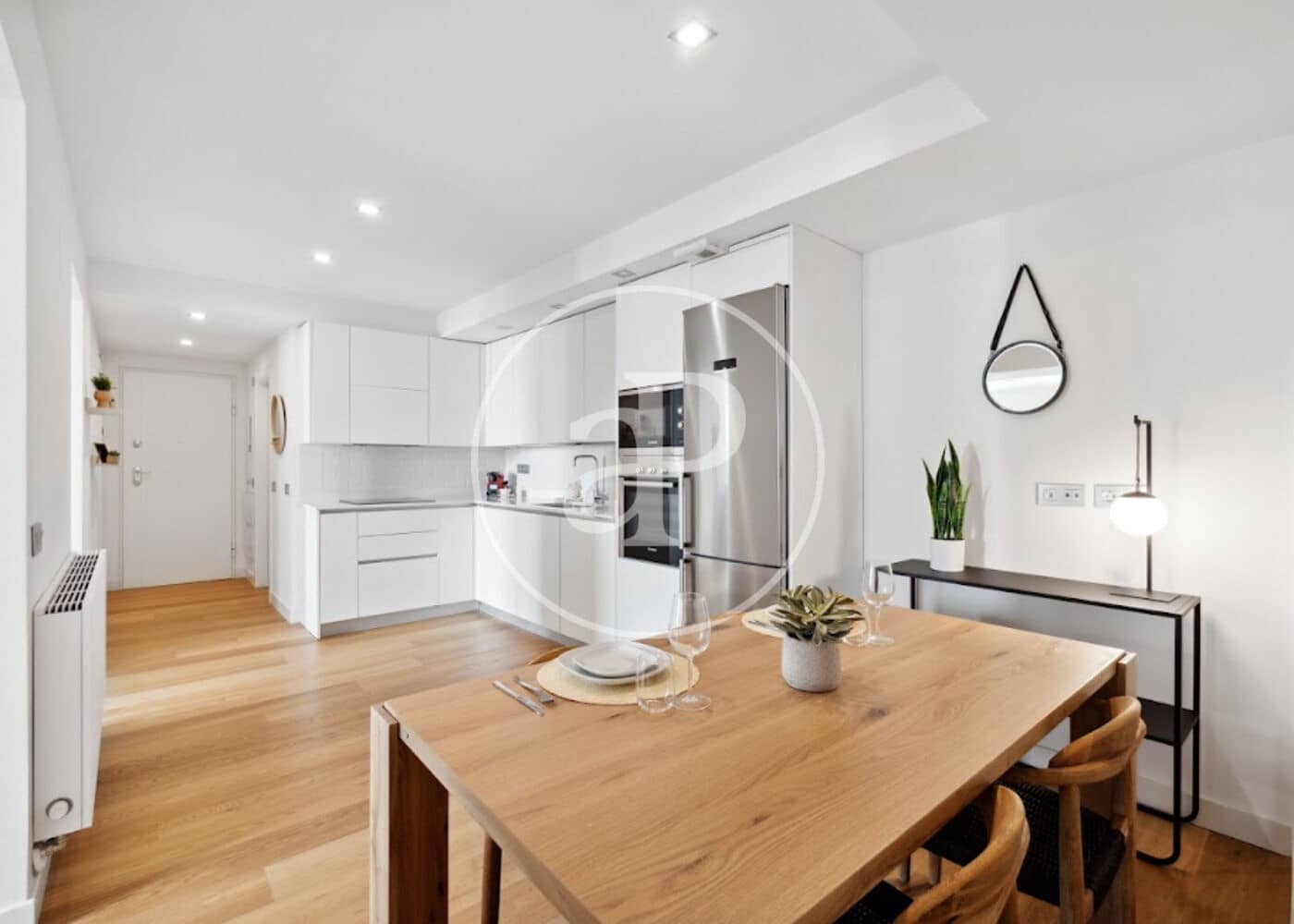 2 soverom Leilighet til leie i Madrid by - € 3 300 (Ref: 9778148)