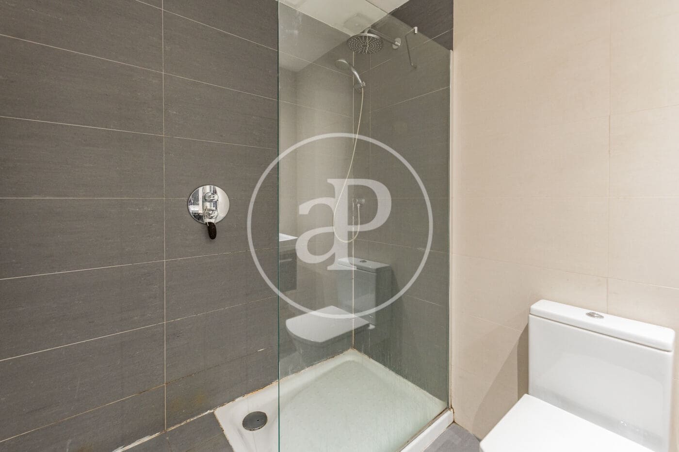 1 makuuhuone Huoneisto vuokrattavana paikassa Madrid kaupunki mukana uima-altaan 
autotalli - 1 450 € (Ref: 9778151)