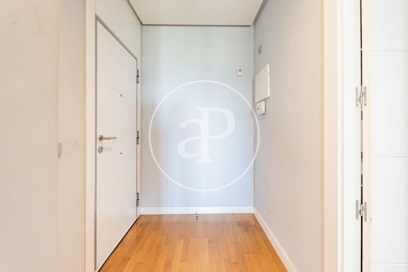 1 makuuhuone Huoneisto vuokrattavana paikassa Madrid kaupunki mukana uima-altaan 
autotalli - 1 450 € (Ref: 9778151)