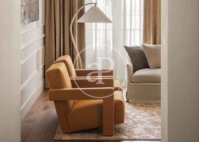 3 soveværelse Lejlighed til salg i Recoletos, Madrid by - € 4.700.000 (Ref: 9778152)