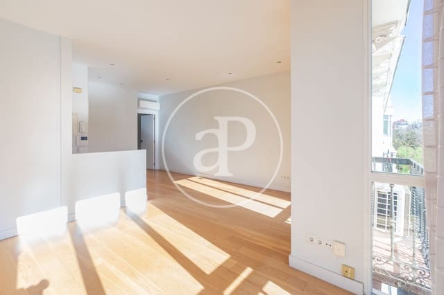 2 soveværelse Lejlighed til leje i Castellana, Madrid by - € 2.300 (Ref: 9778154)