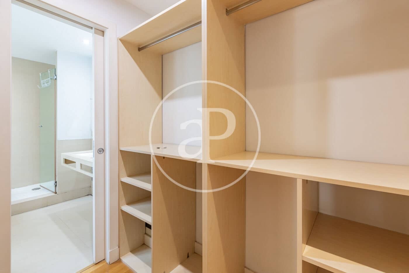 2 soveværelse Lejlighed til leje i Madrid by - € 2.300 (Ref: 9778154)