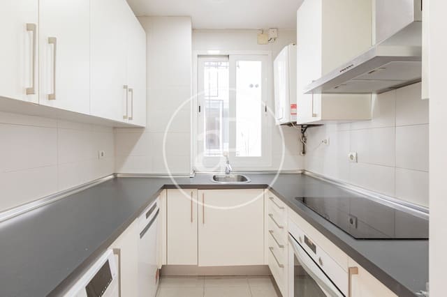 2 soveværelse Lejlighed til leje i Castellana, Madrid by - € 2.300 (Ref: 9778154)