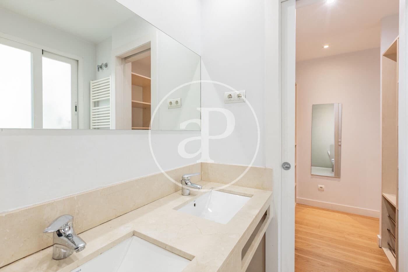 2 soveværelse Lejlighed til leje i Madrid by - € 2.300 (Ref: 9778154)