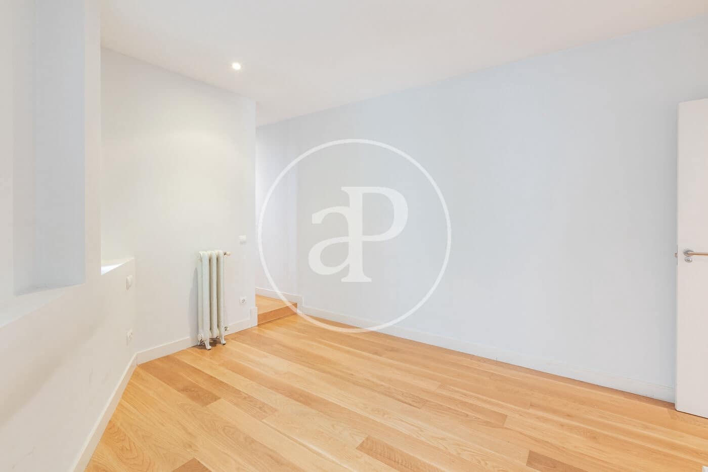 2 soveværelse Lejlighed til leje i Madrid by - € 2.300 (Ref: 9778154)