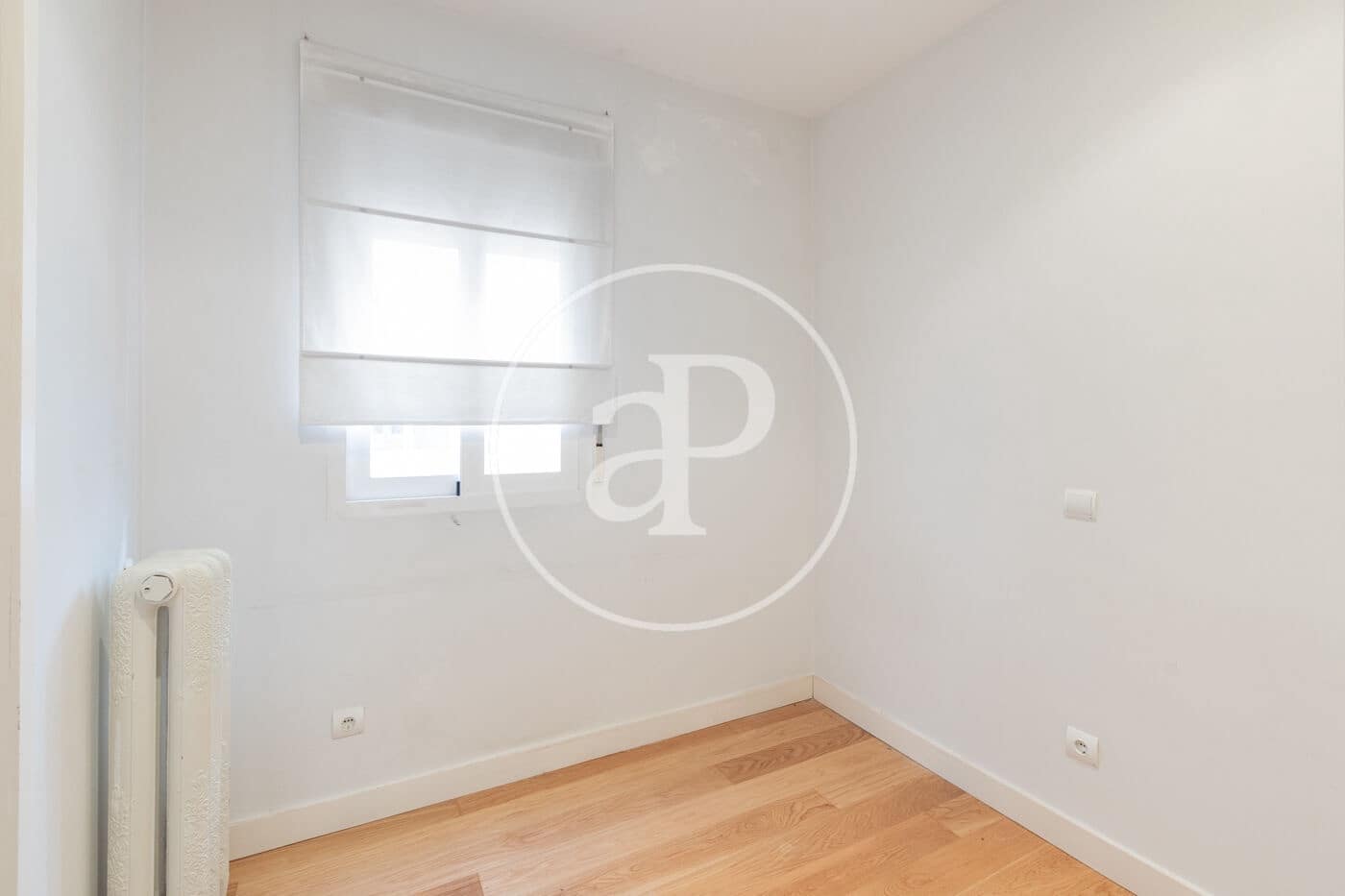 2 soveværelse Lejlighed til leje i Madrid by - € 2.300 (Ref: 9778154)