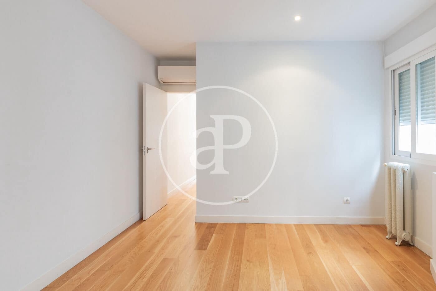 2 soveværelse Lejlighed til leje i Madrid by - € 2.300 (Ref: 9778154)