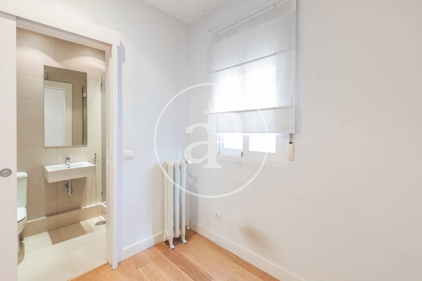 2 soveværelse Lejlighed til leje i Madrid by - € 2.300 (Ref: 9778154)