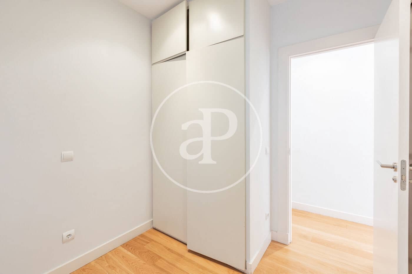 2 soveværelse Lejlighed til leje i Madrid by - € 2.300 (Ref: 9778154)