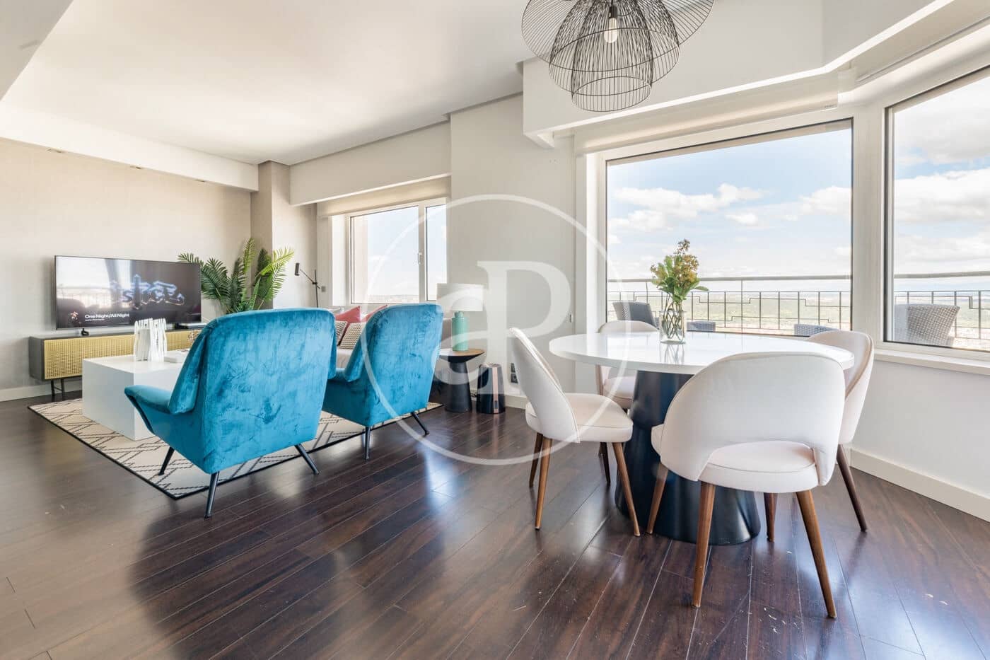 2 soveværelse Lejlighed til leje i Madrid by - € 3.750 (Ref: 9780571)