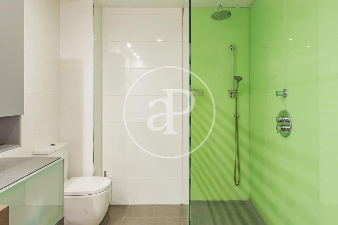 2 soveværelse Lejlighed til leje i Madrid by - € 3.750 (Ref: 9780571)