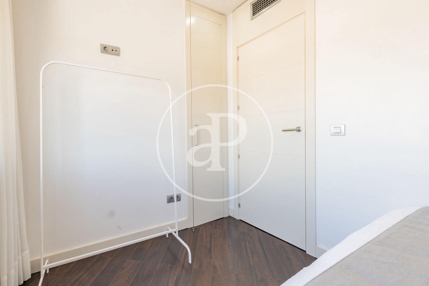 2 soveværelse Lejlighed til leje i Madrid by - € 3.750 (Ref: 9780571)