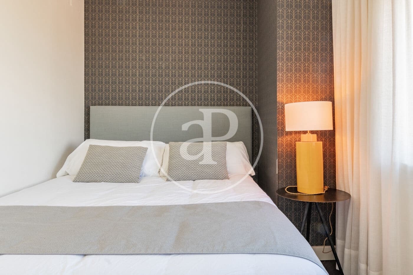 2 soveværelse Lejlighed til leje i Madrid by - € 3.750 (Ref: 9780571)