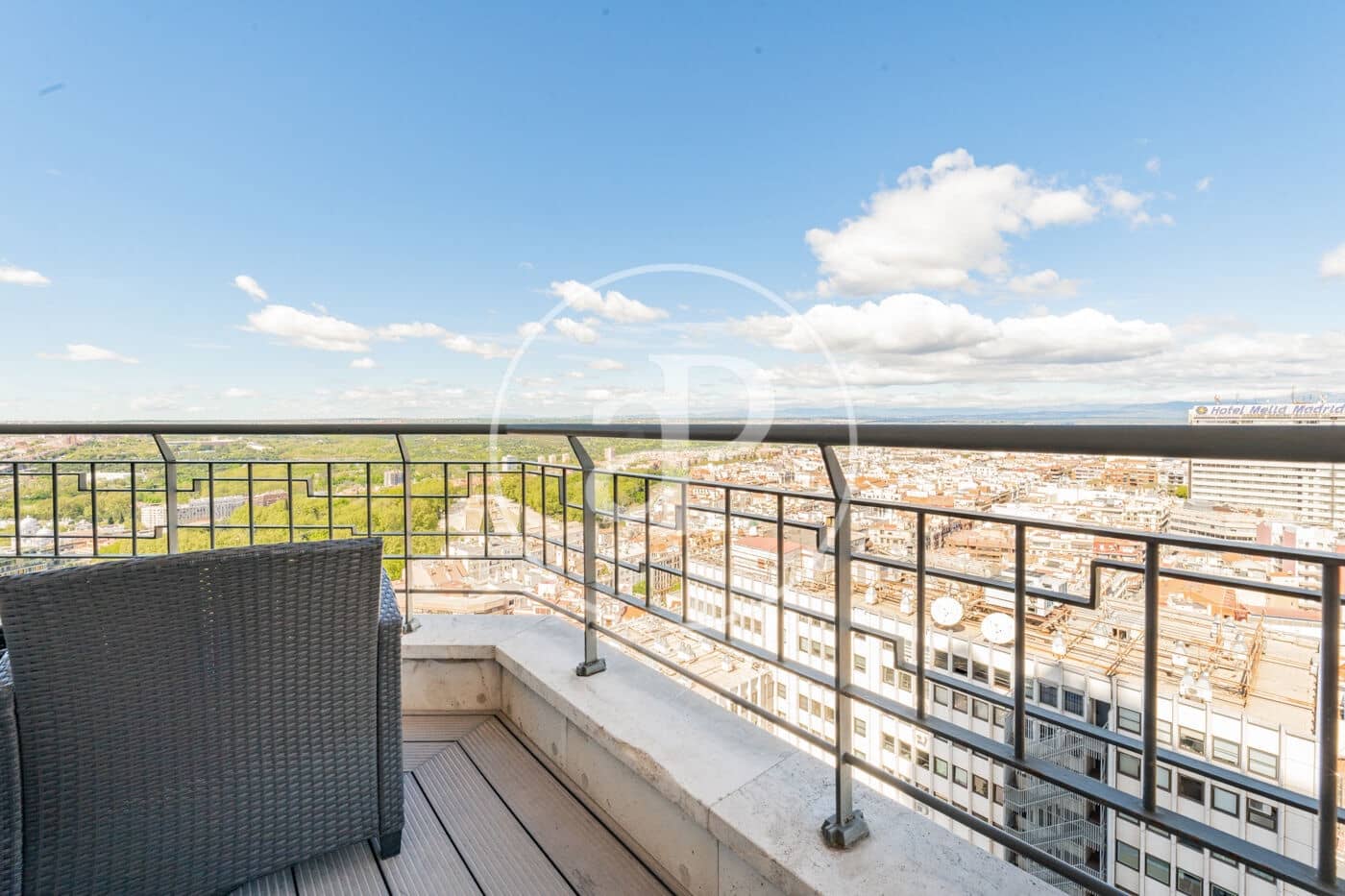 2 soveværelse Lejlighed til leje i Madrid by - € 3.750 (Ref: 9780571)