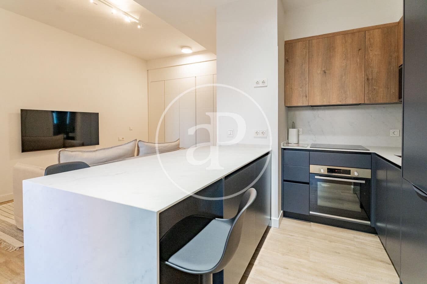 Villa for rent in Madrid city with pool garage - € 1,875 (Ref: 9780573)