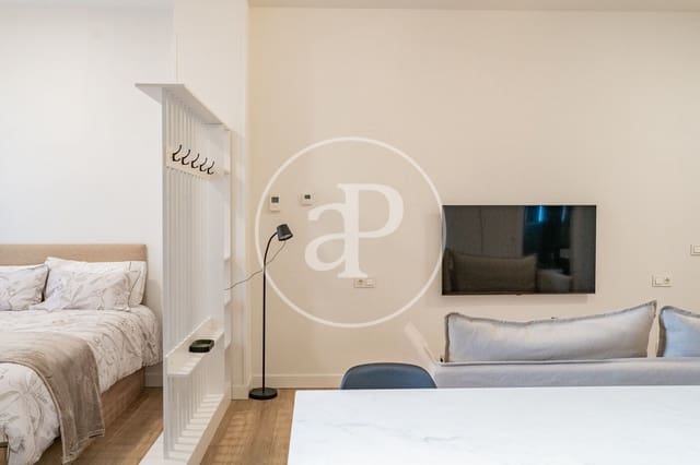 Villa for rent in Costillares, Madrid city with pool garage - € 1,875 (Ref: 9780573)