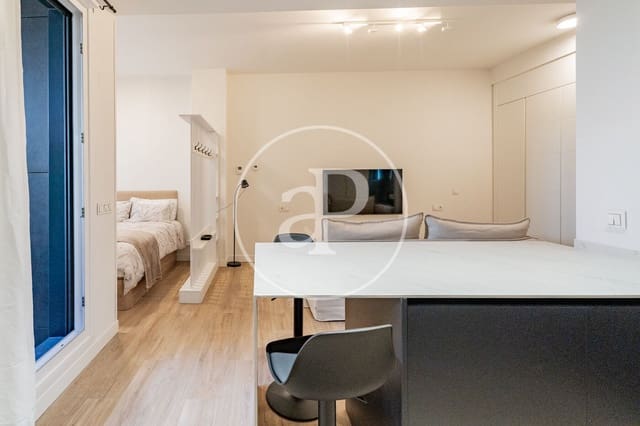 Villa for rent in Costillares, Madrid city with pool garage - € 1,875 (Ref: 9780573)