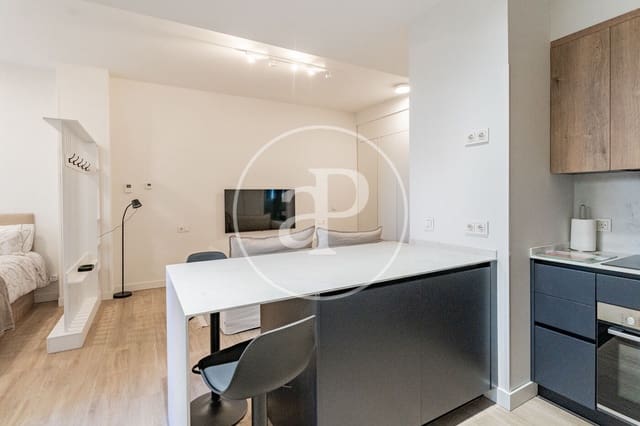 Villa for rent in Costillares, Madrid city with pool garage - € 1,875 (Ref: 9780573)