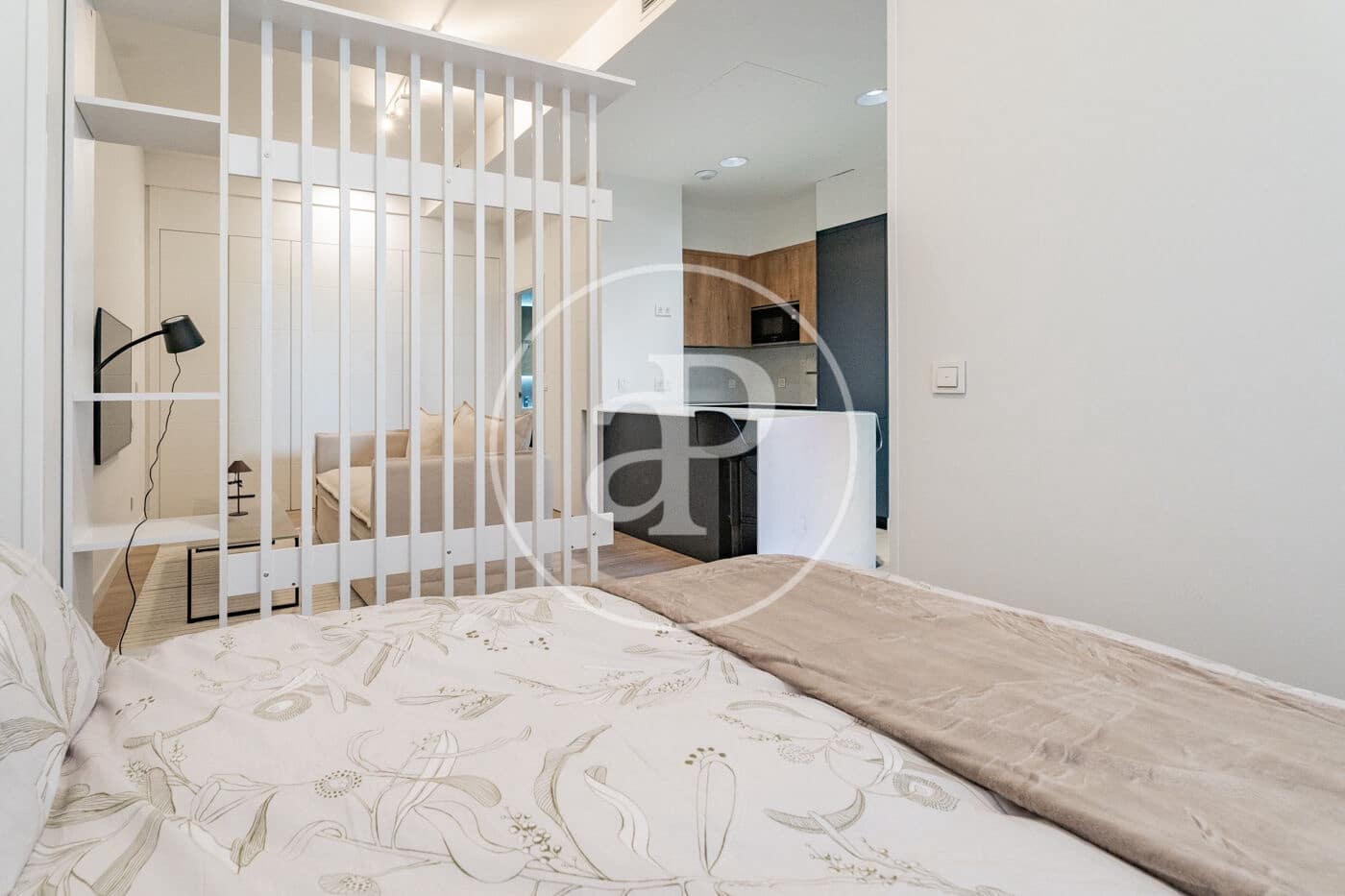 Villa for rent in Madrid city with pool garage - € 1,875 (Ref: 9780573)